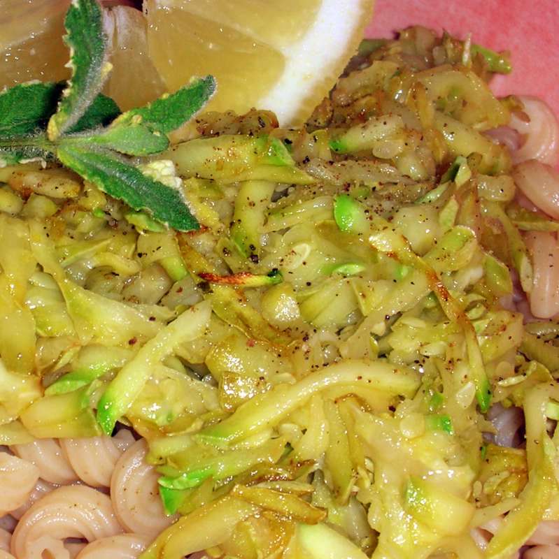 Zucchinipasta. Mmm.