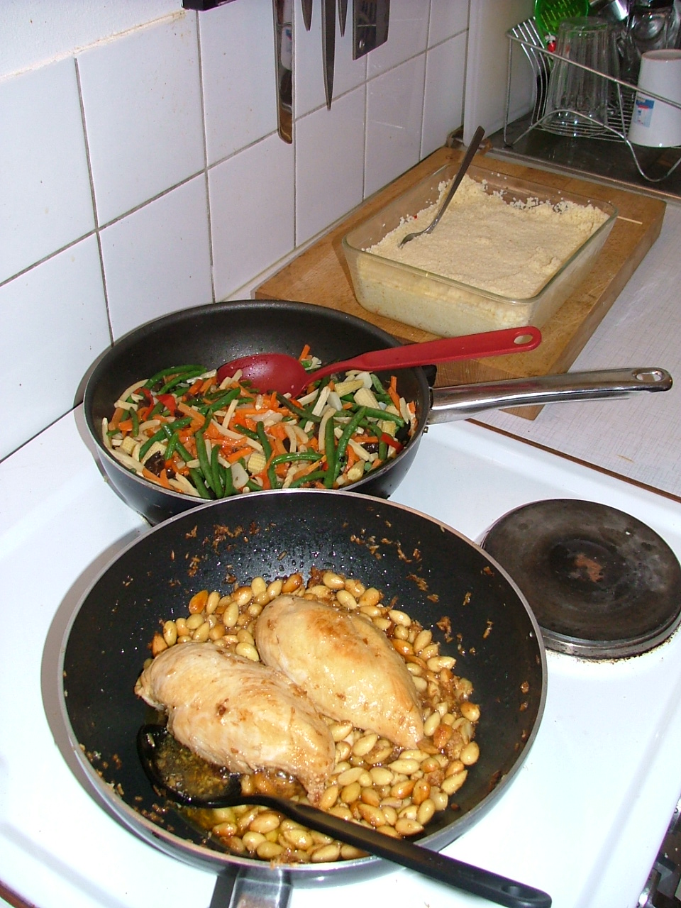 Kyckling på mandelbädd